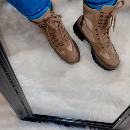 Valeria Boot- Natural Multi